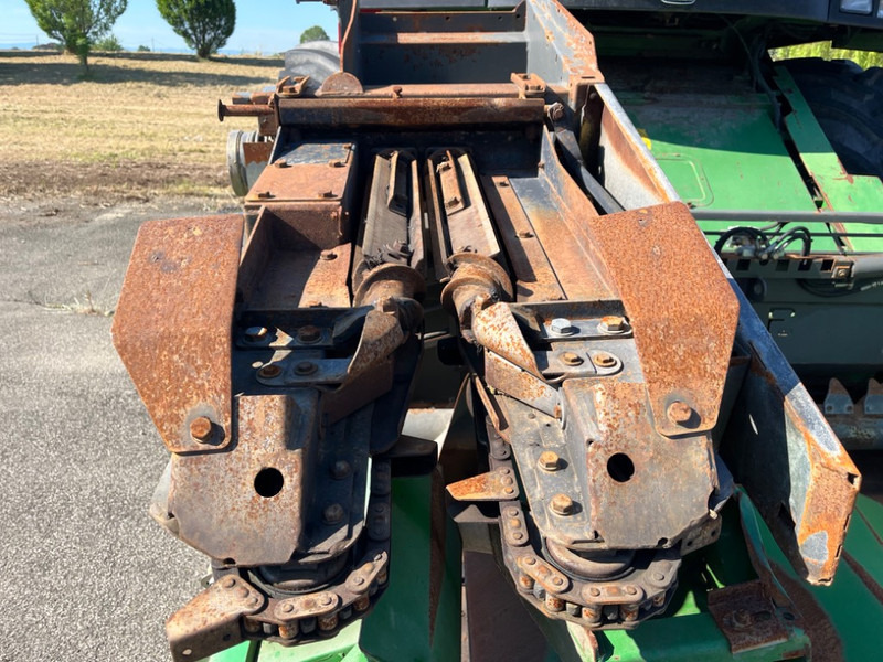 Θεριζοαλωνιστική μηχανή John Deere 2058: φωτογραφία 11