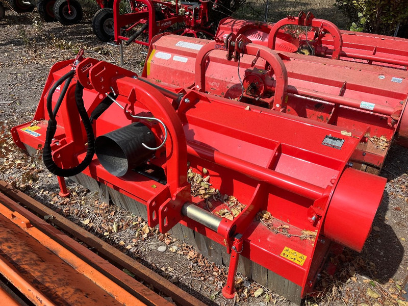 Εξοπλισμός μετά τη συγκομιδή Maschio Tornado 280: φωτογραφία 1