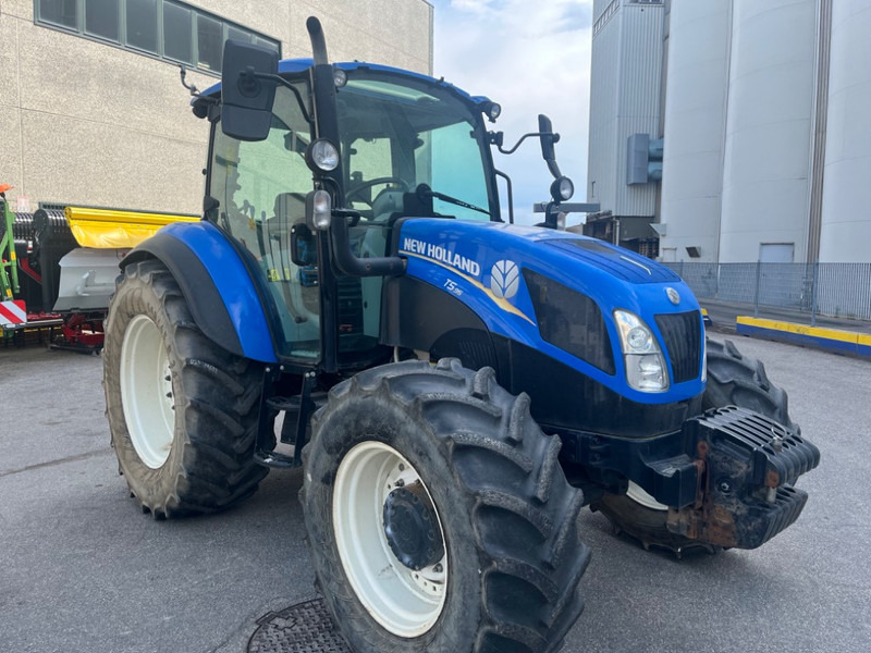 New Holland T 5.95 DC - Τρακτέρ: φωτογραφία 1 New Holland T 5.95 DC - Τρακτέρ: φωτογραφία 1