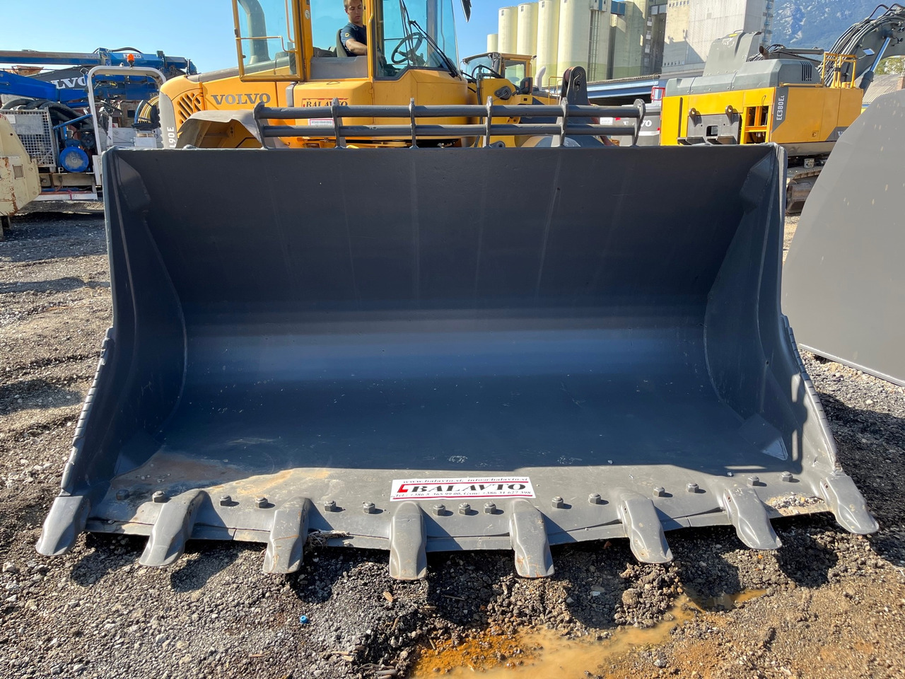 BALAVTO Loader bucket 3350 mm - Κουβάς για φορτωτή: φωτογραφία 2 BALAVTO Loader bucket 3350 mm - Κουβάς για φορτωτή: φωτογραφία 2