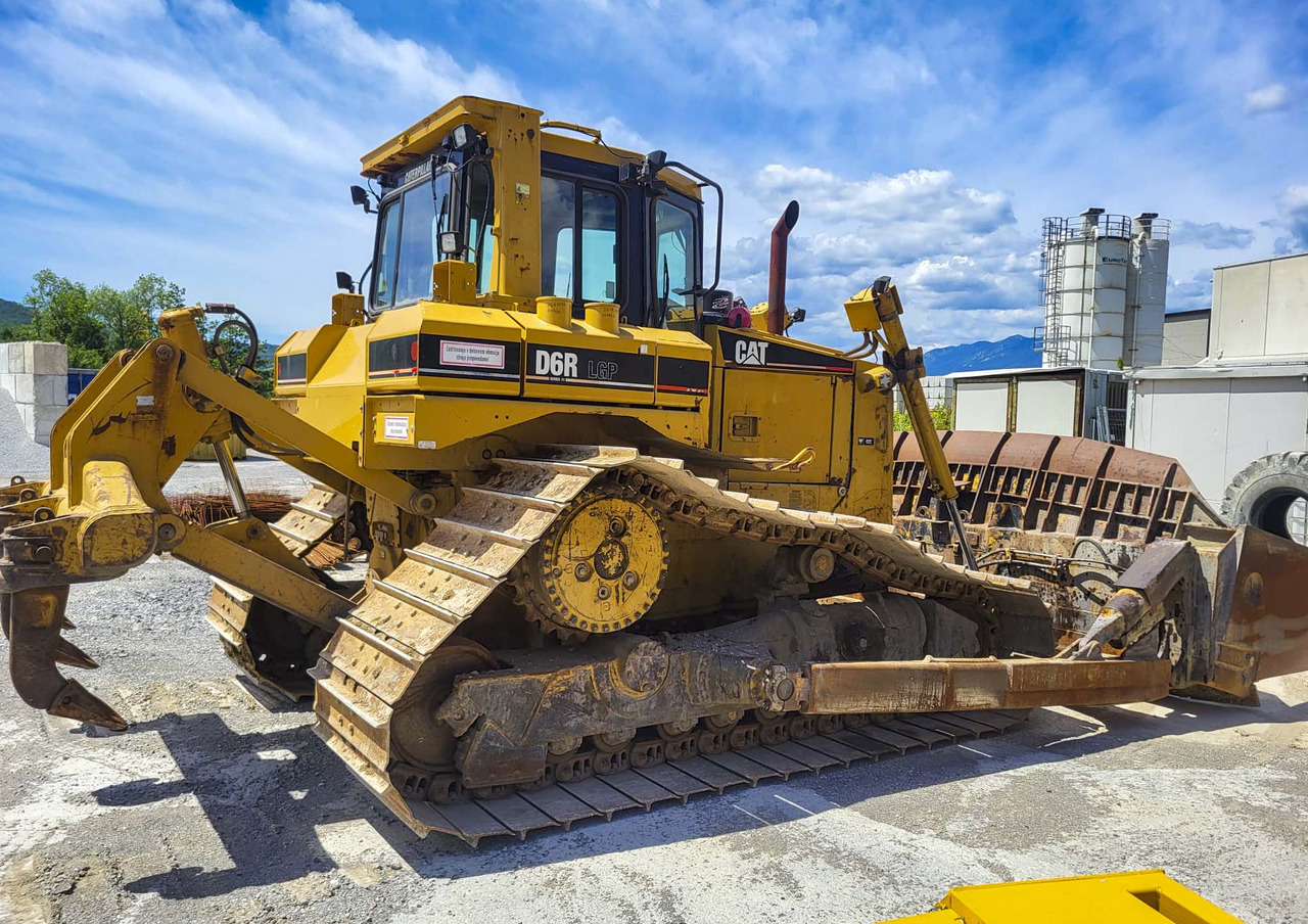 CATERPILLAR D6R - Μπουλντόζα: φωτογραφία 4 CATERPILLAR D6R - Μπουλντόζα: φωτογραφία 4