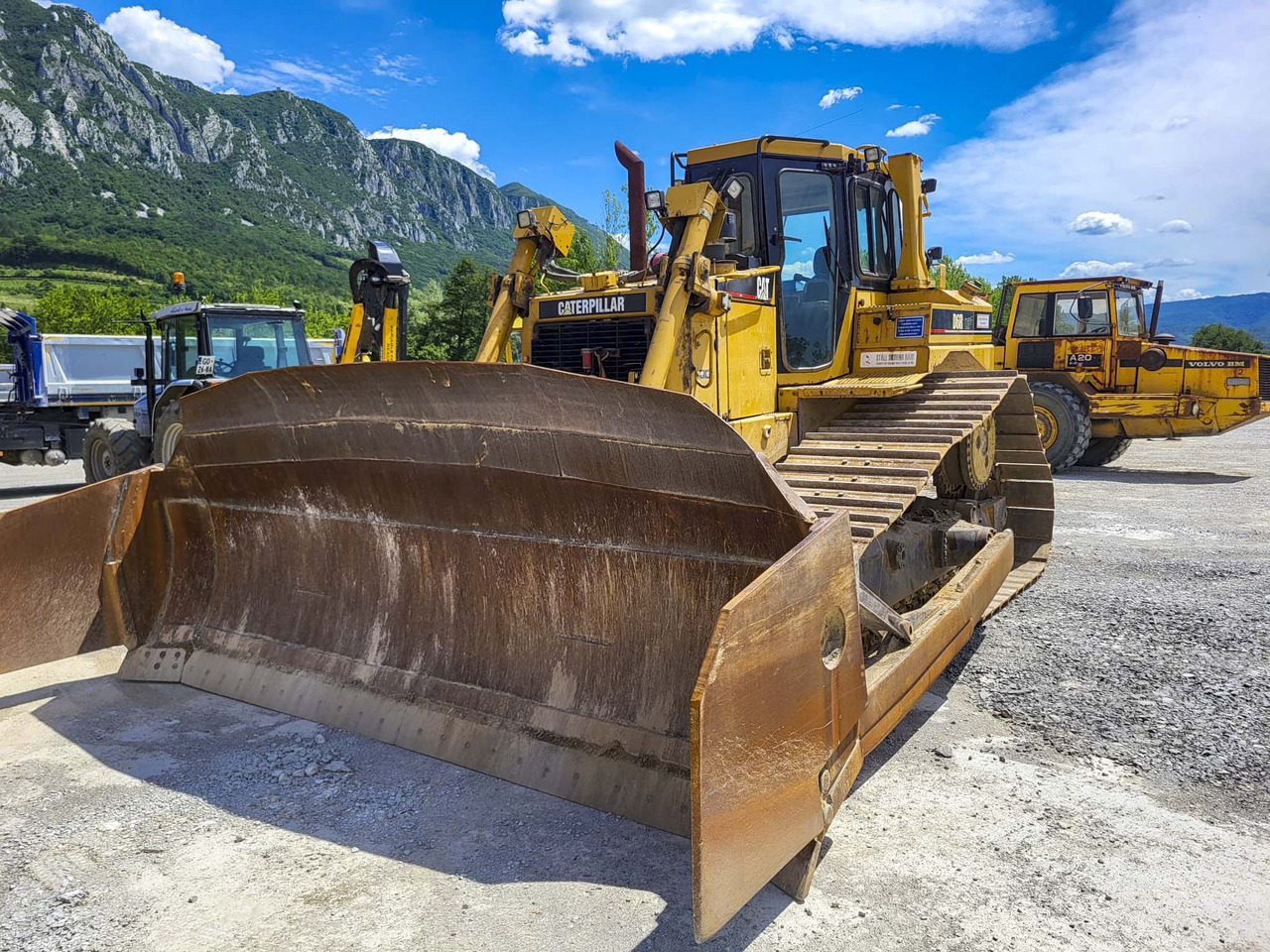 CATERPILLAR D6R - Μπουλντόζα: φωτογραφία 5 CATERPILLAR D6R - Μπουλντόζα: φωτογραφία 5