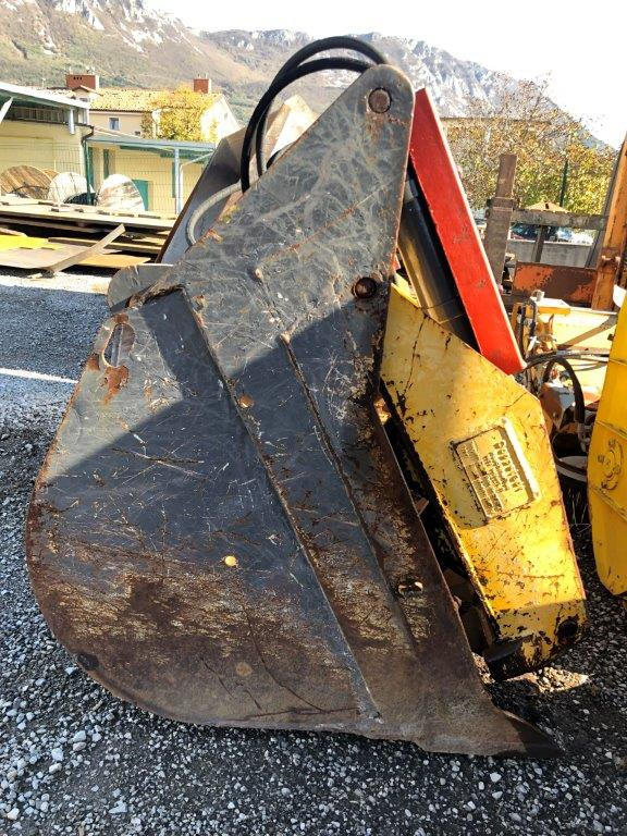 Front loader bucket with closure 2300 mm Volvo - Κουβάς για φορτωτή για Ελαστιχοφόρος φορτωτής: φωτογραφία 3 Front loader bucket with closure 2300 mm Volvo - Κουβάς για φορτωτή για Ελαστιχοφόρος φορτωτής: φωτογραφία 3