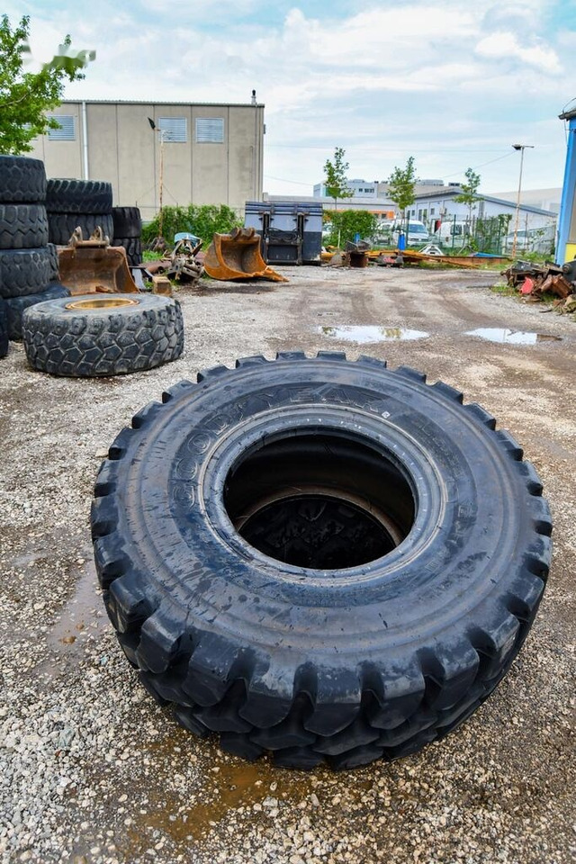 Goodyear 20.5R25 - Πλήρης τροχός: φωτογραφία 2 Goodyear 20.5R25 - Πλήρης τροχός: φωτογραφία 2
