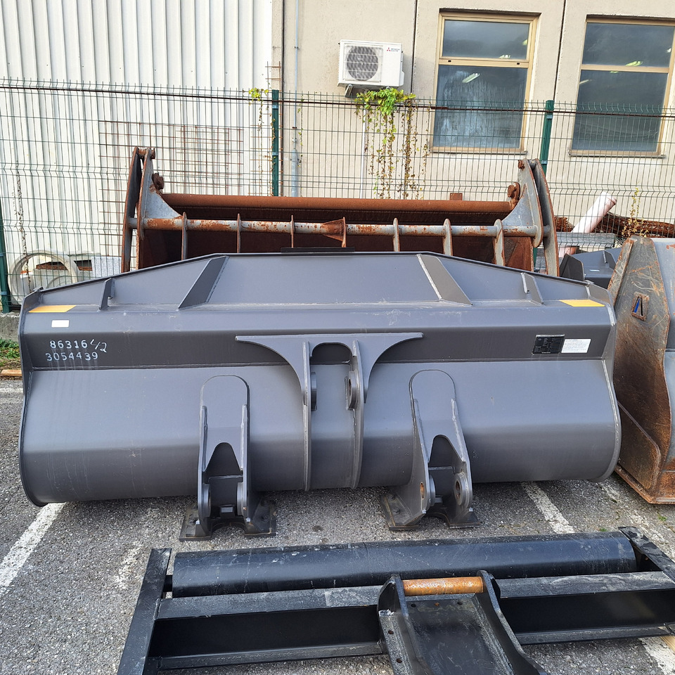 VOLVO 2880 mm for 18-22 ton wheel loaders - Κουβάς για φορτωτή για Κατασκευή μηχανήματα: φωτογραφία 5 VOLVO 2880 mm for 18-22 ton wheel loaders - Κουβάς για φορτωτή για Κατασκευή μηχανήματα: φωτογραφία 5