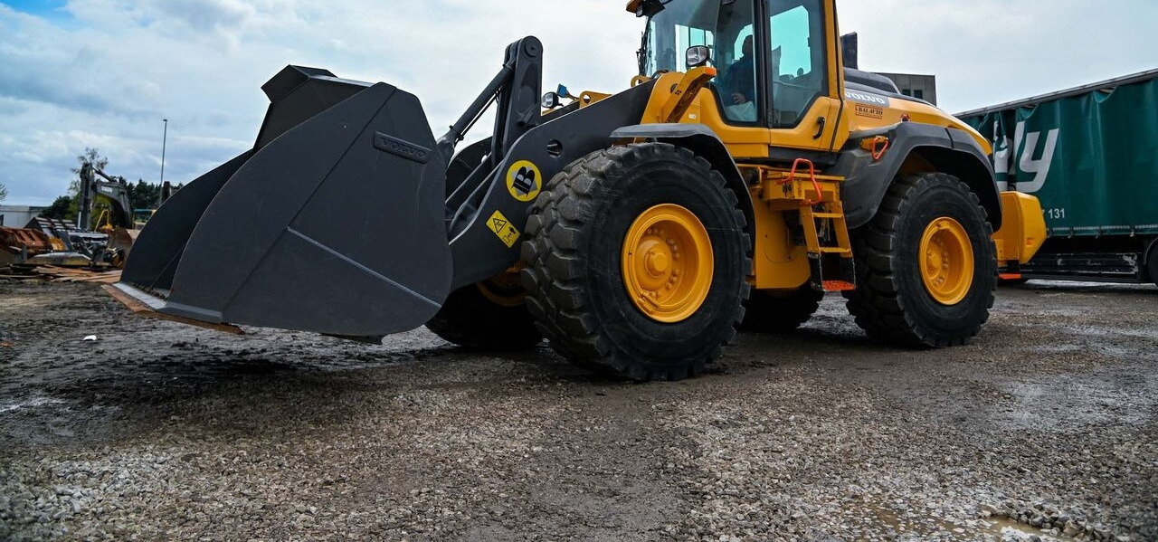 Volvo L120H - Ελαστιχοφόρος φορτωτής: φωτογραφία 1 Volvo L120H - Ελαστιχοφόρος φορτωτής: φωτογραφία 1