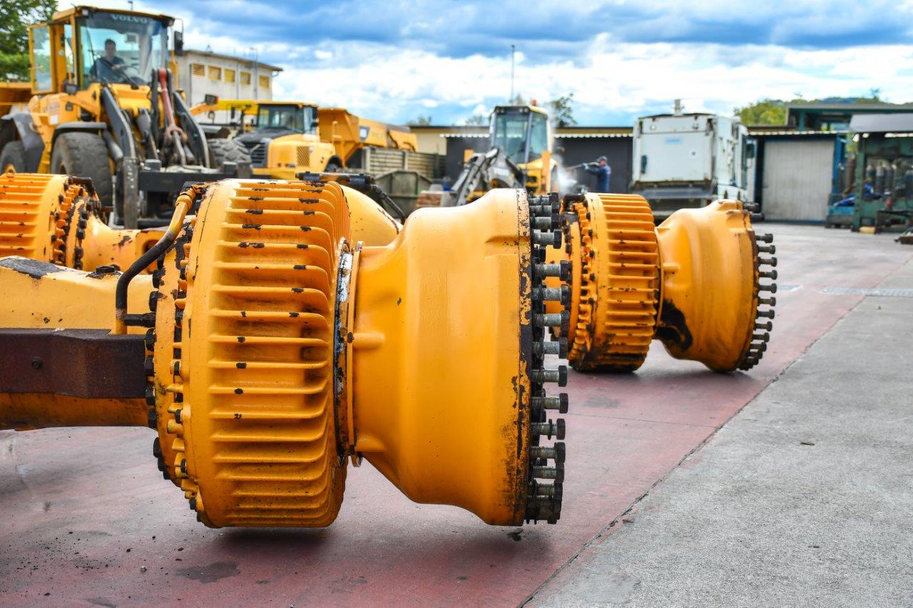 Volvo L350F - Αξονας και ανταλλακτικά για Ελαστιχοφόρος φορτωτής: φωτογραφία 5 Volvo L350F - Αξονας και ανταλλακτικά για Ελαστιχοφόρος φορτωτής: φωτογραφία 5