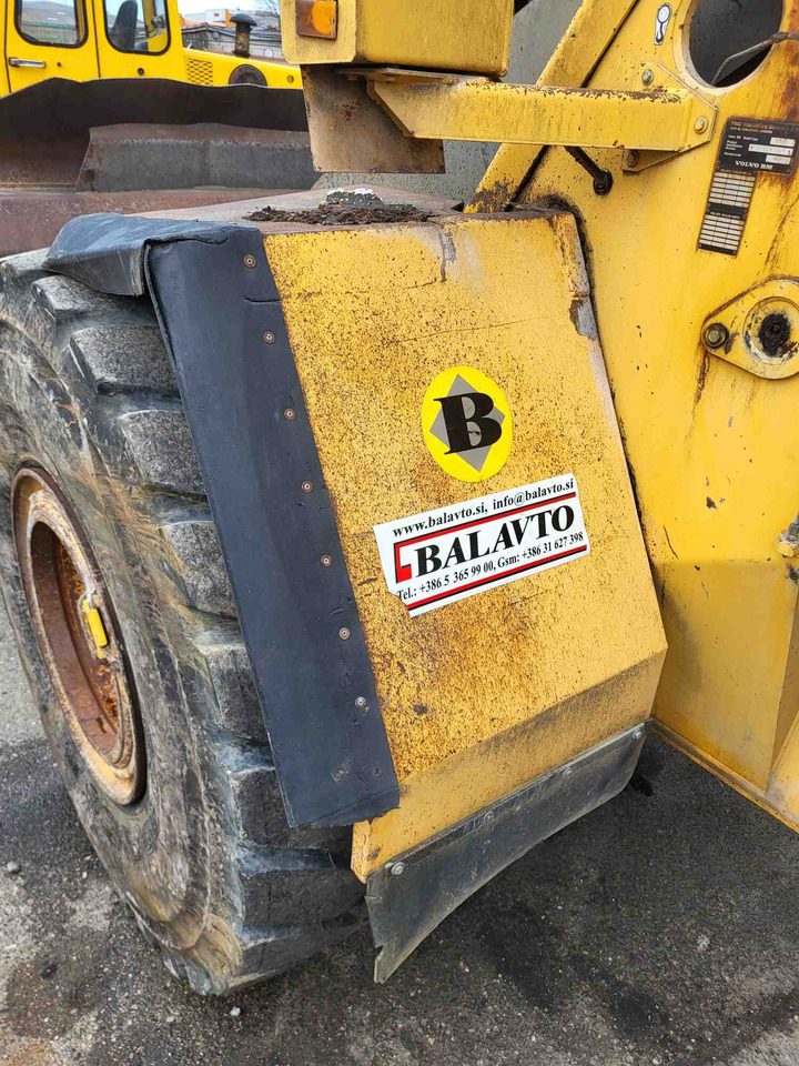 Volvo front fenders - Fender για Φορτωτής: φωτογραφία 3 Volvo front fenders - Fender για Φορτωτής: φωτογραφία 3