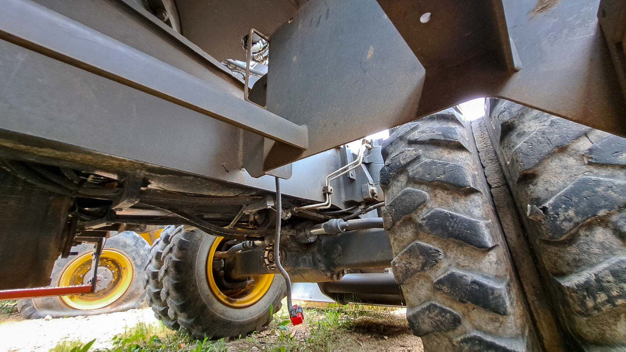 Volvo rear axle 14590304 Volvo EWR150E, EW160D, EW160E, EW180E, EW140E, EWR170E, EW200E MH, EW180D, EW160C, EW180C - Πίσω άξονας για Εκσκαφέας: φωτογραφία 1 Volvo rear axle 14590304 Volvo EWR150E, EW160D, EW160E, EW180E, EW140E, EWR170E, EW200E MH, EW180D, EW160C, EW180C - Πίσω άξονας για Εκσκαφέας: φωτογραφία 1