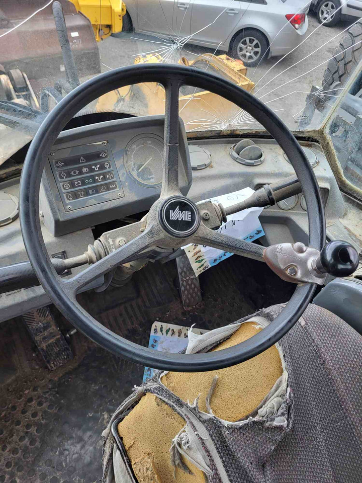 Volvo steering wheel - Τιμόνι για Φορτωτής: φωτογραφία 1 Volvo steering wheel - Τιμόνι για Φορτωτής: φωτογραφία 1