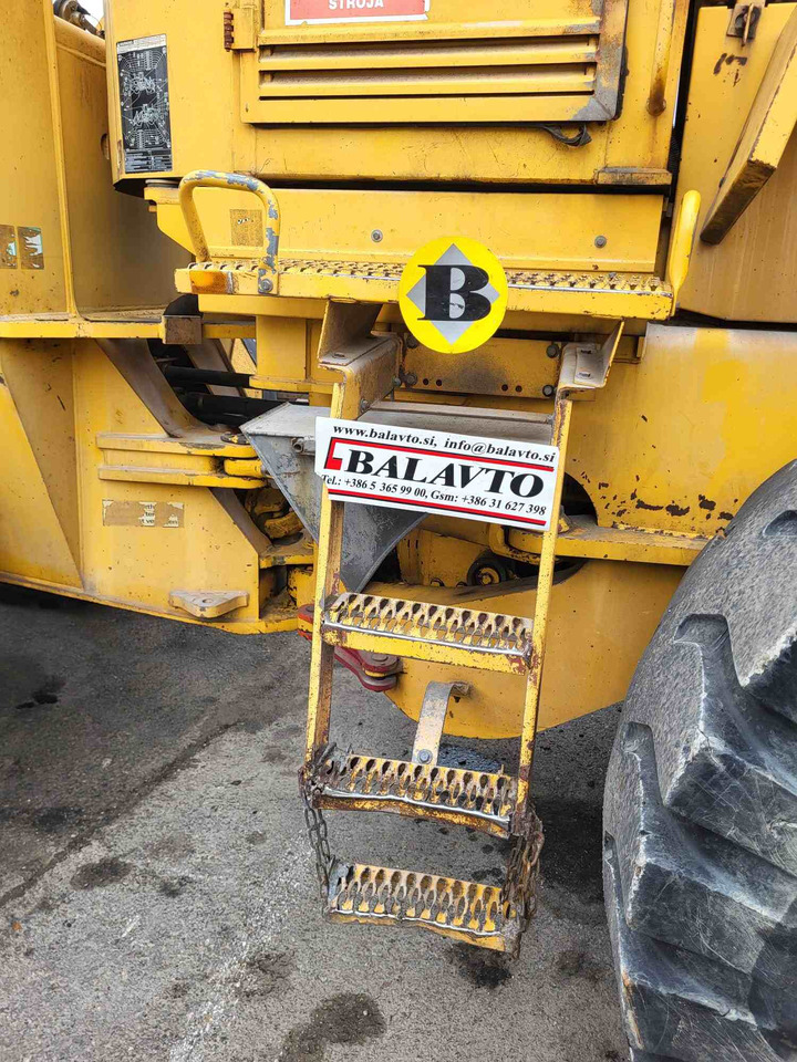 Volvo steps - Σκαλοπάτι για Φορτωτής: φωτογραφία 3 Volvo steps - Σκαλοπάτι για Φορτωτής: φωτογραφία 3