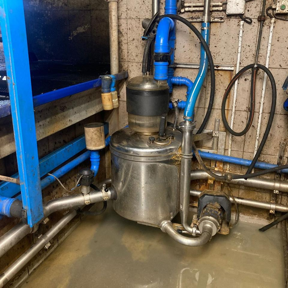 DeLaval Fischgrätenmelkstand Doppel 10er - Αρμεκτική μηχανή: φωτογραφία 4 DeLaval Fischgrätenmelkstand Doppel 10er - Αρμεκτική μηχανή: φωτογραφία 4