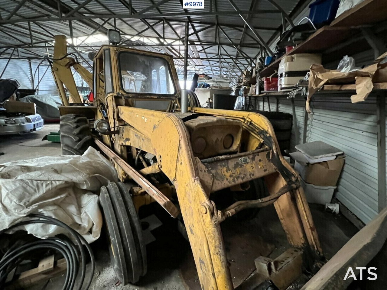 Backhoe loader- MASSEY-FERGUSON 203 - Τρακτέρ: φωτογραφία 1 Backhoe loader- MASSEY-FERGUSON 203 - Τρακτέρ: φωτογραφία 1