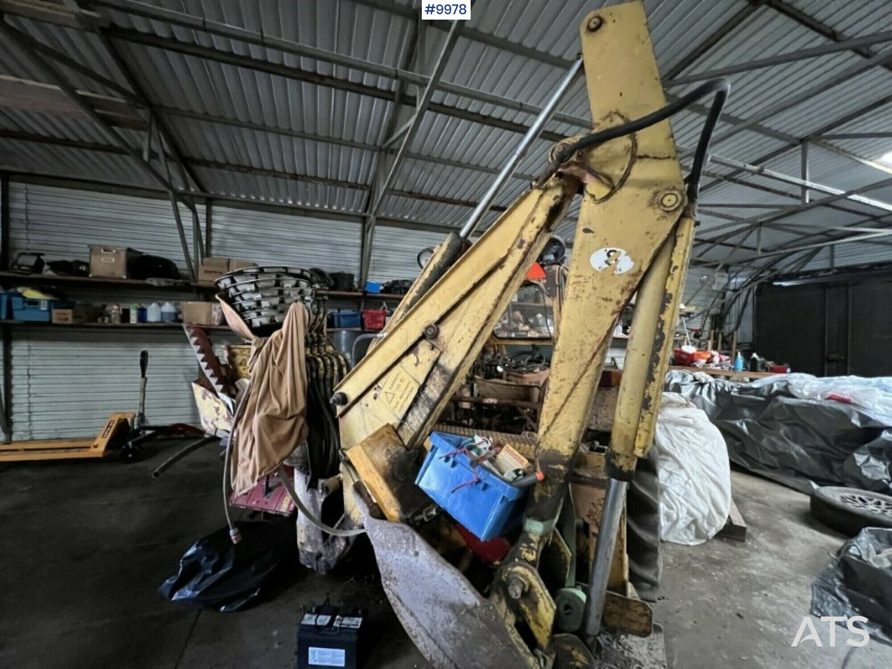 Backhoe loader- MASSEY-FERGUSON 203 - Τρακτέρ: φωτογραφία 5 Backhoe loader- MASSEY-FERGUSON 203 - Τρακτέρ: φωτογραφία 5