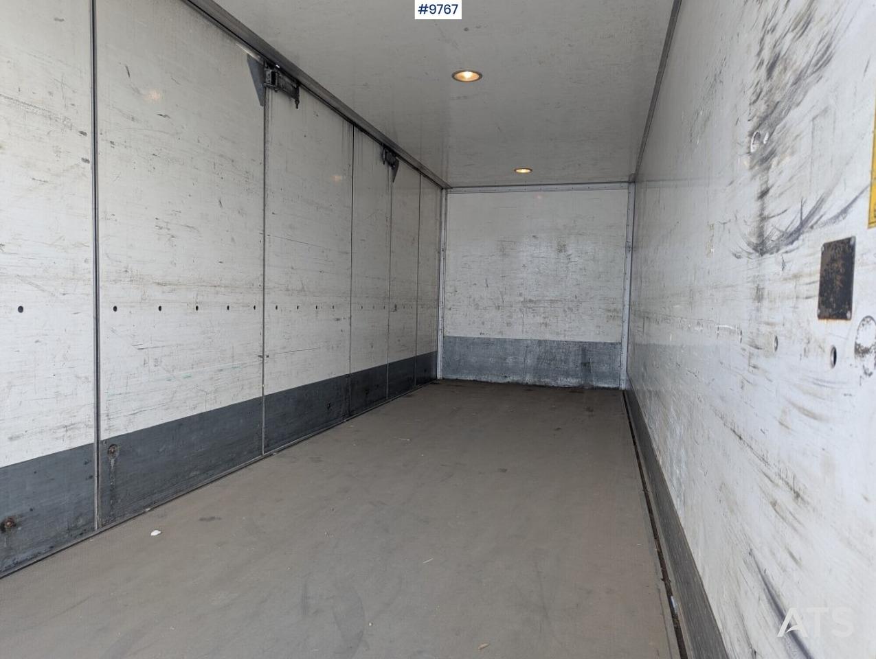 Box Truck Scania P320 4X2 with tail lift - Φορτηγό κόφα: φωτογραφία 5 Box Truck Scania P320 4X2 with tail lift - Φορτηγό κόφα: φωτογραφία 5