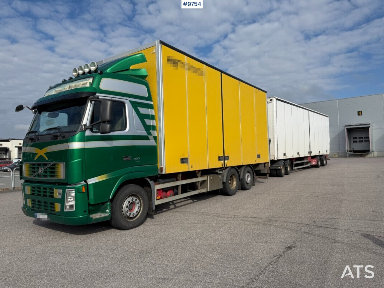 Box Truck Volvo FH 480 with 4-axle Ekeri trailer (VIDEO) - Φορτηγό κόφα: φωτογραφία 1 Box Truck Volvo FH 480 with 4-axle Ekeri trailer (VIDEO) - Φορτηγό κόφα: φωτογραφία 1