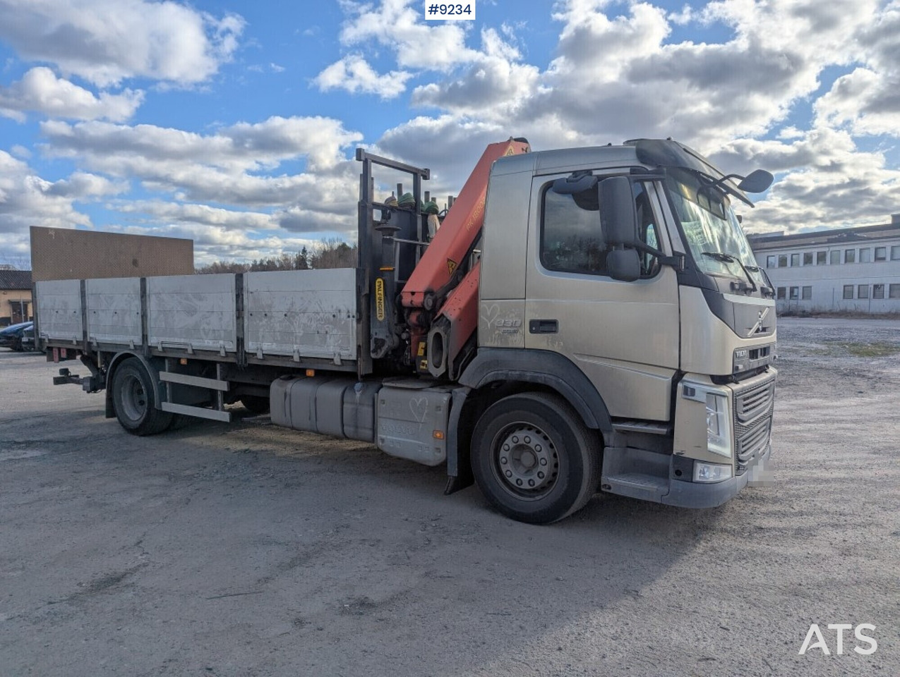 Crane Truck Volvo FM 330 4X2 with tail lift - Φορτηγό με ανοιχτή καρότσα, Φορτηγό με γερανό: φωτογραφία 2 Crane Truck Volvo FM 330 4X2 with tail lift - Φορτηγό με ανοιχτή καρότσα, Φορτηγό με γερανό: φωτογραφία 2
