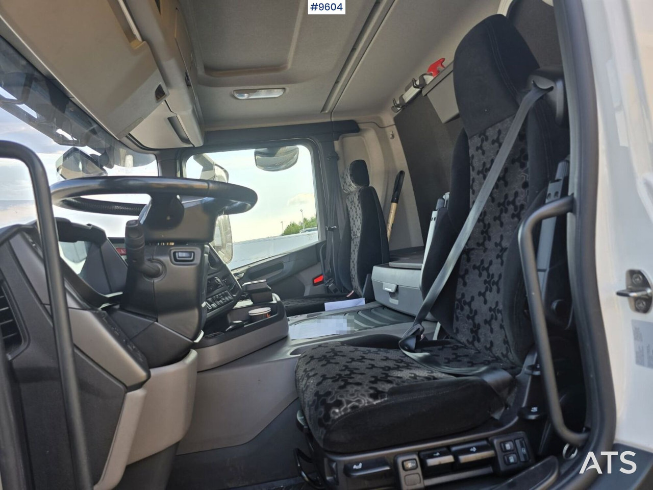 Scania P250 Liftable and lowerable body - Φορτηγό κόφα: φωτογραφία 5 Scania P250 Liftable and lowerable body - Φορτηγό κόφα: φωτογραφία 5