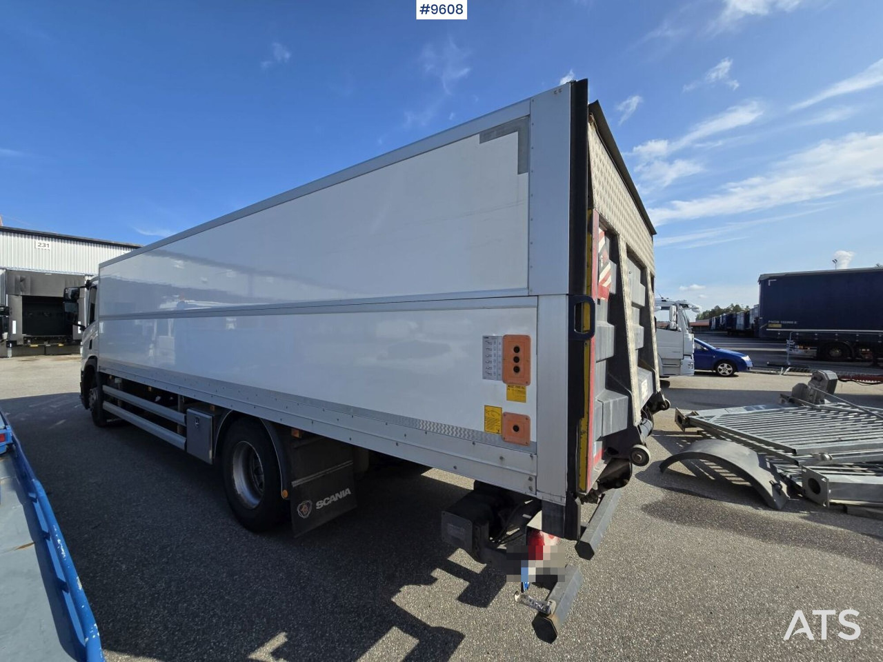 Scania P250 Liftable and lowerable body - Φορτηγό κόφα: φωτογραφία 4 Scania P250 Liftable and lowerable body - Φορτηγό κόφα: φωτογραφία 4