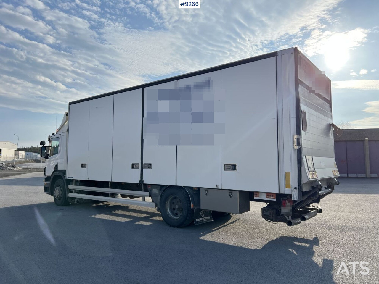 Scania P280 Van with tailgate lift - Φορτηγό κόφα: φωτογραφία 3 Scania P280 Van with tailgate lift - Φορτηγό κόφα: φωτογραφία 3