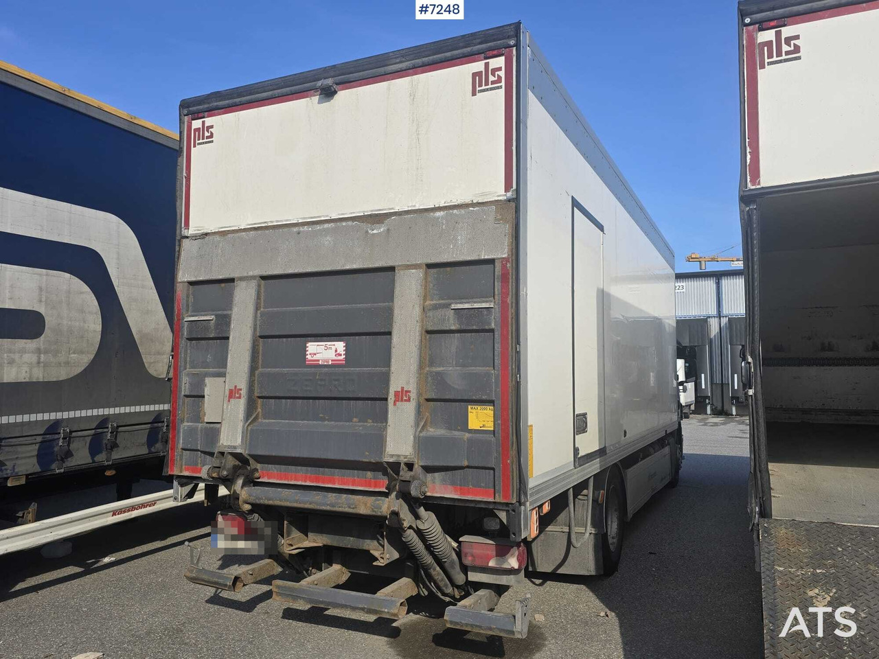 Scania P320 Box truck with tail lift - Φορτηγό κόφα: φωτογραφία 4 Scania P320 Box truck with tail lift - Φορτηγό κόφα: φωτογραφία 4