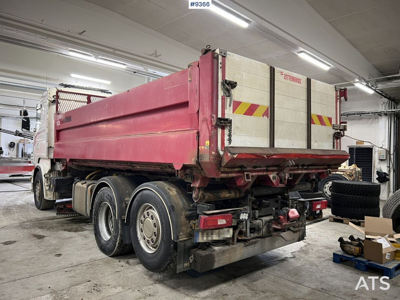 Scania R560 with laxo lock and plow equipment - Φορτηγό ανατρεπόμενο: φωτογραφία 3 Scania R560 with laxo lock and plow equipment - Φορτηγό ανατρεπόμενο: φωτογραφία 3