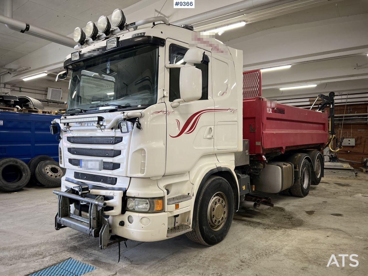 Scania R560 with laxo lock and plow equipment - Φορτηγό ανατρεπόμενο: φωτογραφία 1 Scania R560 with laxo lock and plow equipment - Φορτηγό ανατρεπόμενο: φωτογραφία 1