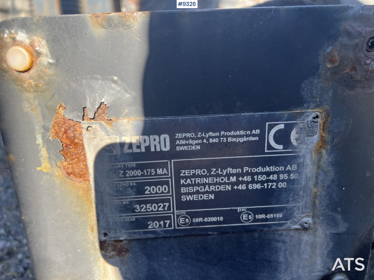 Tail lift Zepro Z2000-175MA - Υδραυλική πόρτα: φωτογραφία 4 Tail lift Zepro Z2000-175MA - Υδραυλική πόρτα: φωτογραφία 4