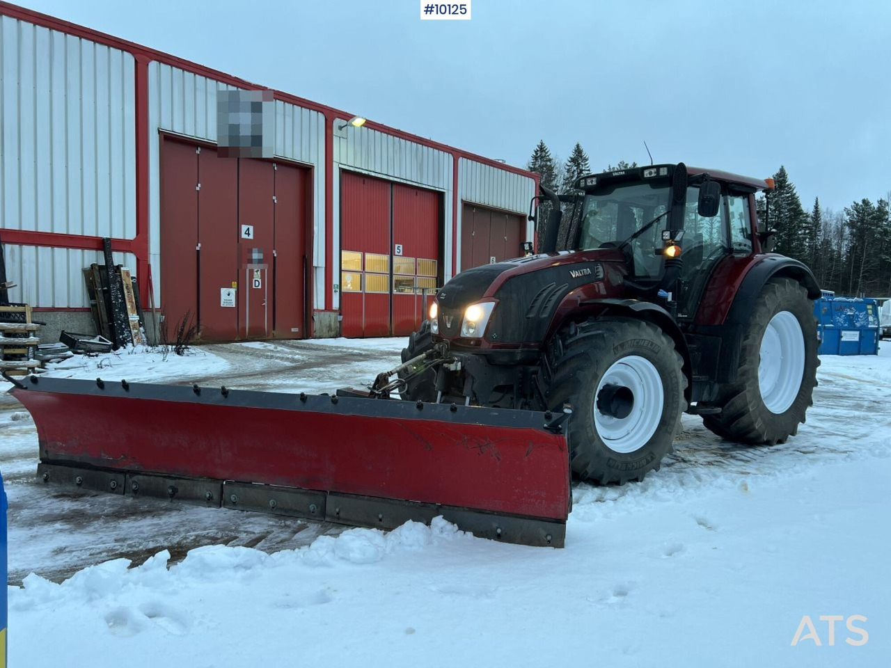 VALTRA T213 Tractor with plowing equipment - Δημοτικό τρακτέρ: φωτογραφία 1 VALTRA T213 Tractor with plowing equipment - Δημοτικό τρακτέρ: φωτογραφία 1