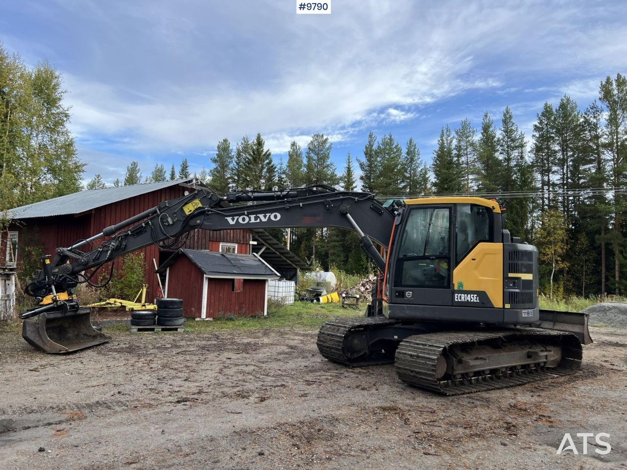VOLVO ECR145 EL Excavator with attachments - Ερπυστριοφόρος εκσκαφέας: φωτογραφία 1 VOLVO ECR145 EL Excavator with attachments - Ερπυστριοφόρος εκσκαφέας: φωτογραφία 1