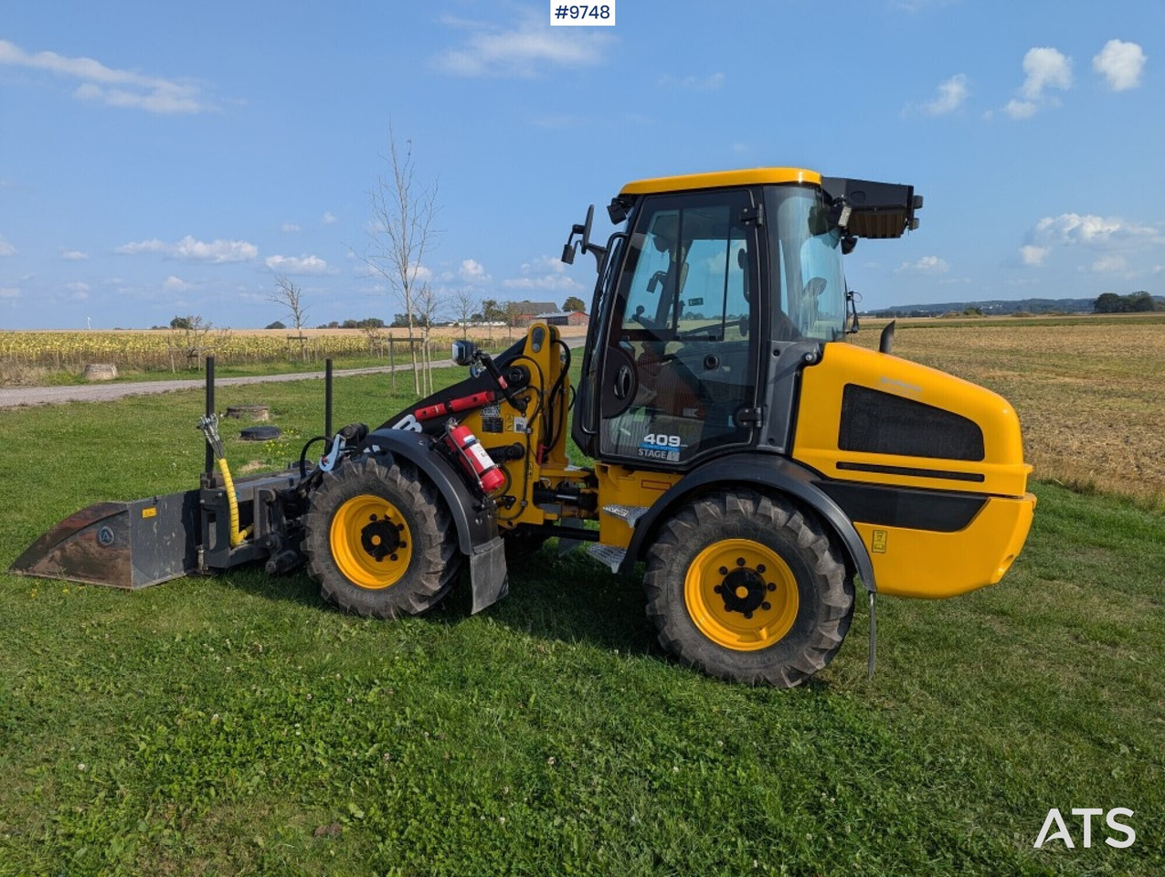 Wheel loader JCB 409 Stage V Nordic Edition 40km/h with attachments - Ελαστιχοφόρος φορτωτής: φωτογραφία 4 Wheel loader JCB 409 Stage V Nordic Edition 40km/h with attachments - Ελαστιχοφόρος φορτωτής: φωτογραφία 4