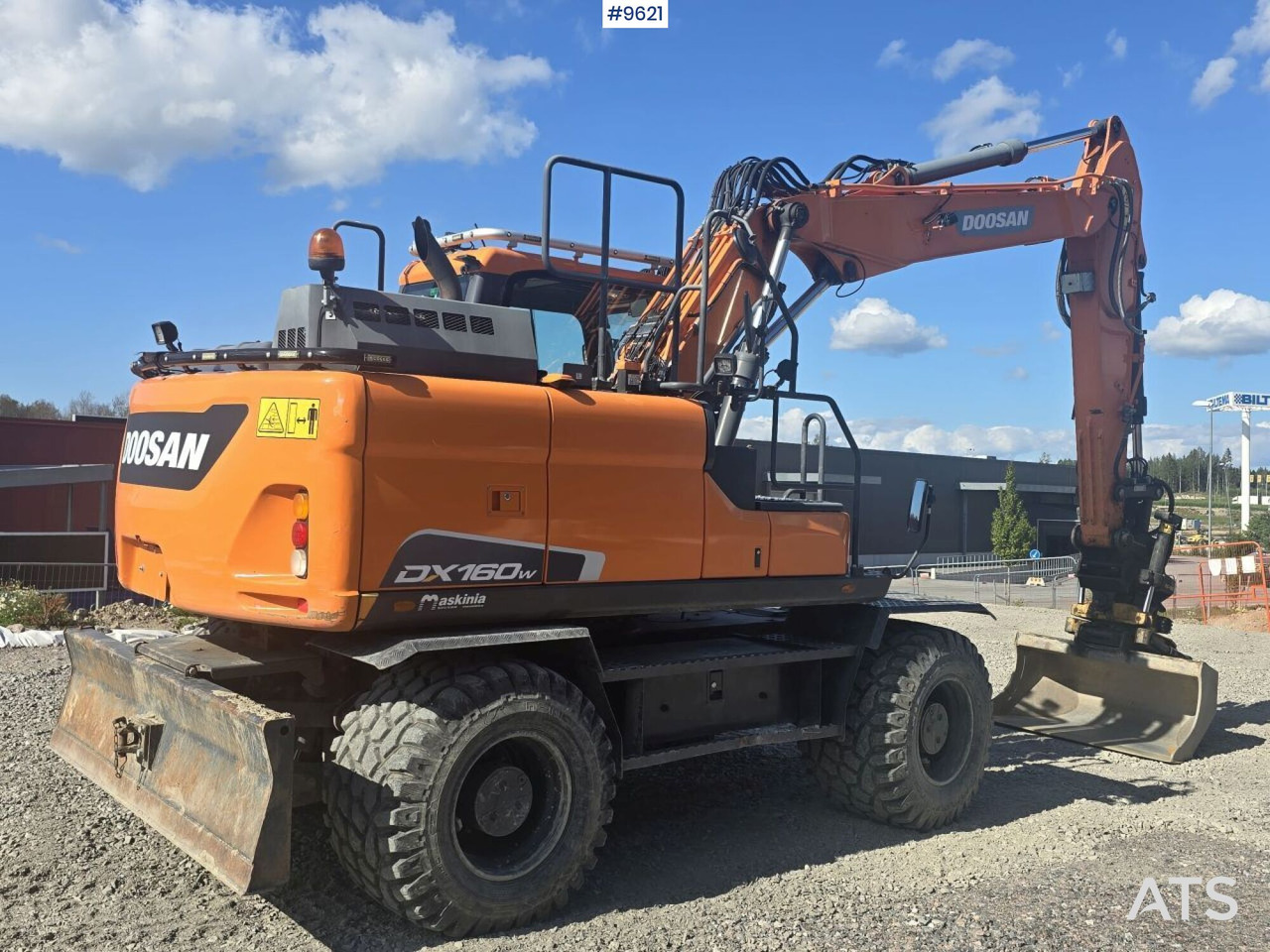 Wheeled Excavator Doosan DX160W with attachment and trailer - Τροχοφόρος εκσκαφέας: φωτογραφία 4 Wheeled Excavator Doosan DX160W with attachment and trailer - Τροχοφόρος εκσκαφέας: φωτογραφία 4