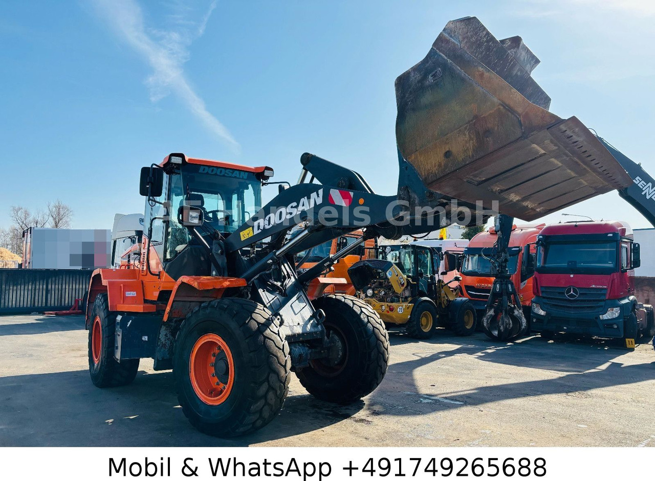 Ελαστιχοφόρος φορτωτής Doosan DL220-5 *Schnellwechsler/Kamera/Schaufel/Gabel: φωτογραφία 12