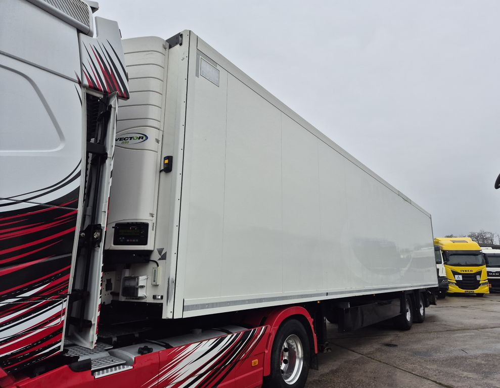 Krone SZ Carrier Vector 1950 *+-30°*Rolltor/Smartboard  - Επικαθήμενο ψυγείο: φωτογραφία 1 Krone SZ Carrier Vector 1950 *+-30°*Rolltor/Smartboard  - Επικαθήμενο ψυγείο: φωτογραφία 1