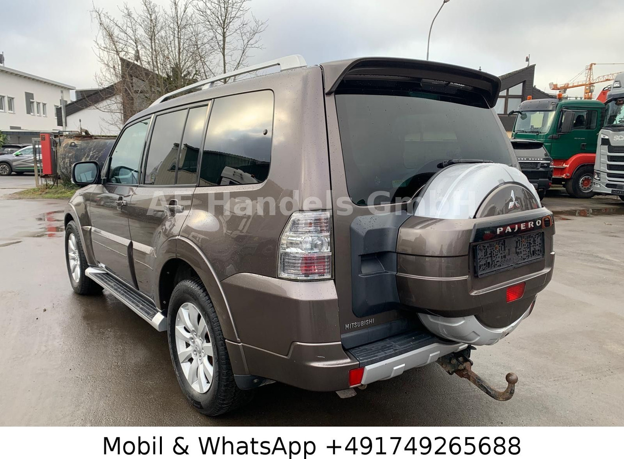 Mitsubishi Pajero 3.2 DI-D Instyle *Auto./Xenon/Leder/AHK - SUV: φωτογραφία 5 Mitsubishi Pajero 3.2 DI-D Instyle *Auto./Xenon/Leder/AHK - SUV: φωτογραφία 5