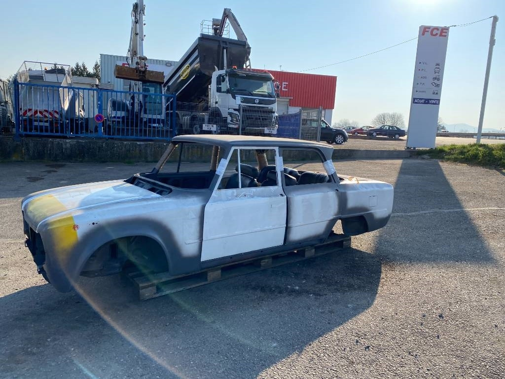 Alfa GUILIA 1300 SUPER NUOVA/Origine France/Oldtimer - Αυτοκίνητο: φωτογραφία 1 Alfa GUILIA 1300 SUPER NUOVA/Origine France/Oldtimer - Αυτοκίνητο: φωτογραφία 1