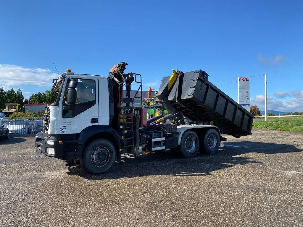 Iveco TRAKKER 410/EEV -PALFINGER PK13001-T18 endommagé - Φορτηγό φόρτωσης γάντζου: φωτογραφία 2 Iveco TRAKKER 410/EEV -PALFINGER PK13001-T18 endommagé - Φορτηγό φόρτωσης γάντζου: φωτογραφία 2