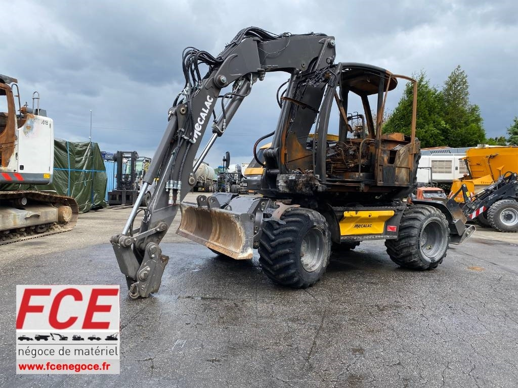 Mecalac 15 MWR / 1er Main Origine Française endommagée - Τροχοφόρος εκσκαφέας: φωτογραφία 1 Mecalac 15 MWR / 1er Main Origine Française endommagée - Τροχοφόρος εκσκαφέας: φωτογραφία 1