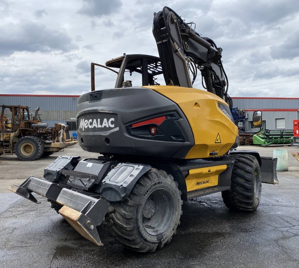 Mecalac 15 MWR / 1er Main Origine Française endommagée - Τροχοφόρος εκσκαφέας: φωτογραφία 4 Mecalac 15 MWR / 1er Main Origine Française endommagée - Τροχοφόρος εκσκαφέας: φωτογραφία 4