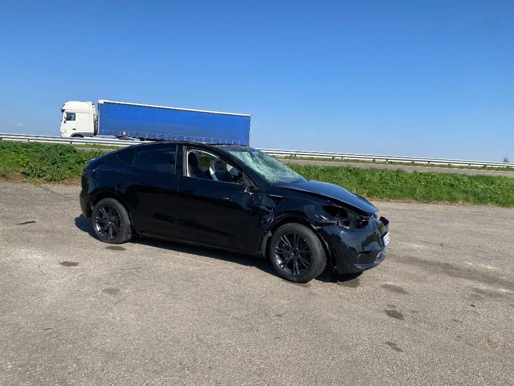 Tesla Model Y RWD/Origine Française endommagée - Αυτοκίνητο: φωτογραφία 4 Tesla Model Y RWD/Origine Française endommagée - Αυτοκίνητο: φωτογραφία 4
