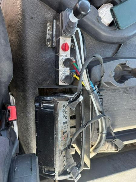 Mercedes AROCS 3243 BI-BENNE GRUE - Φορτηγό ανατρεπόμενο, Φορτηγό με γερανό: φωτογραφία 5 Mercedes AROCS 3243 BI-BENNE GRUE - Φορτηγό ανατρεπόμενο, Φορτηγό με γερανό: φωτογραφία 5