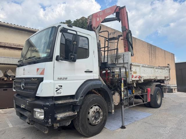 Mercedes AXOR 1828 BENNE GRUE FASSI - Φορτηγό ανατρεπόμενο, Φορτηγό με γερανό: φωτογραφία 1 Mercedes AXOR 1828 BENNE GRUE FASSI - Φορτηγό ανατρεπόμενο, Φορτηγό με γερανό: φωτογραφία 1