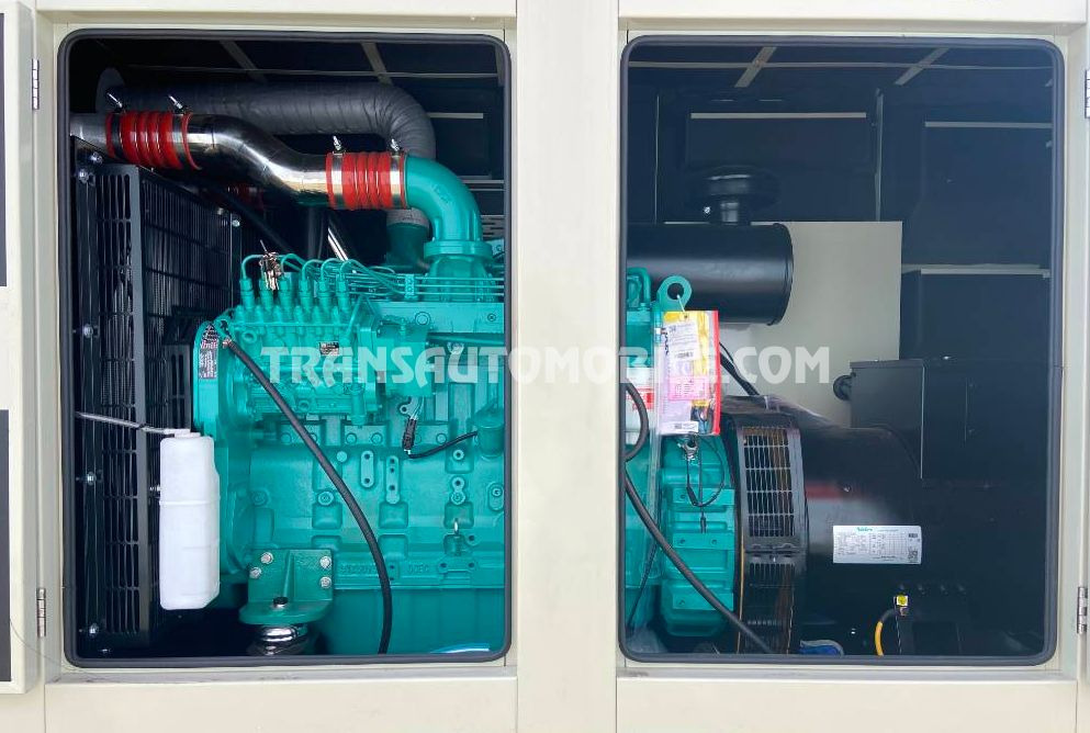 Cummins 220 KVA 34.0L DIESEL - EXPORT OUT EU - Βιομηχανική γεννήτρια: φωτογραφία 2 Cummins 220 KVA 34.0L DIESEL - EXPORT OUT EU - Βιομηχανική γεννήτρια: φωτογραφία 2