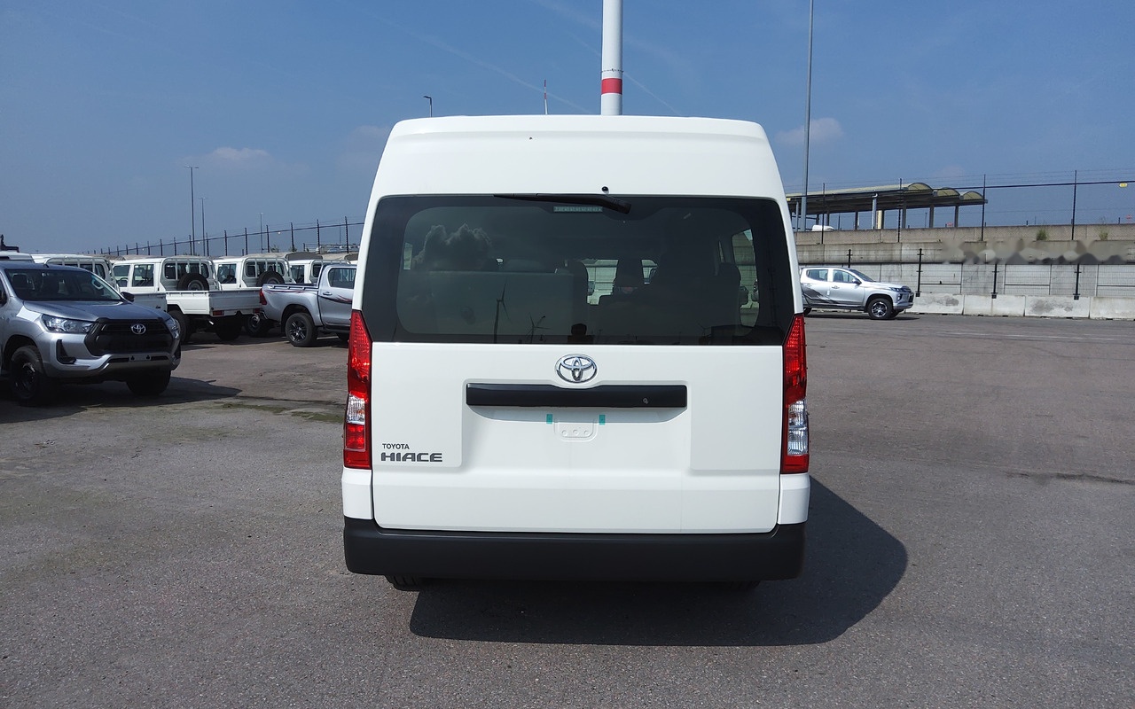 Toyota Hiace HIGH ROOF / TOIT HAUT 2.8L Diesel Manual base - Μικρό λεωφορείο, Επιβατικό βαν: φωτογραφία 2 Toyota Hiace HIGH ROOF / TOIT HAUT 2.8L Diesel Manual base - Μικρό λεωφορείο, Επιβατικό βαν: φωτογραφία 2