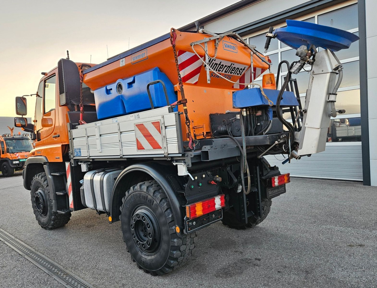 Unimog U400 6 Zylinder EAS 5960h - Φορτηγό ανατρεπόμενο: φωτογραφία 3 Unimog U400 6 Zylinder EAS 5960h - Φορτηγό ανατρεπόμενο: φωτογραφία 3
