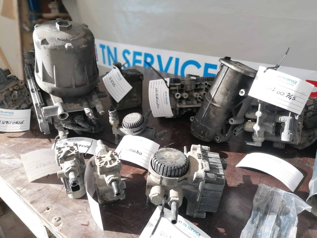 Valvole Pneumatiche - Εξαρτήματα φρένων για Φορτηγό: φωτογραφία 2 Valvole Pneumatiche - Εξαρτήματα φρένων για Φορτηγό: φωτογραφία 2