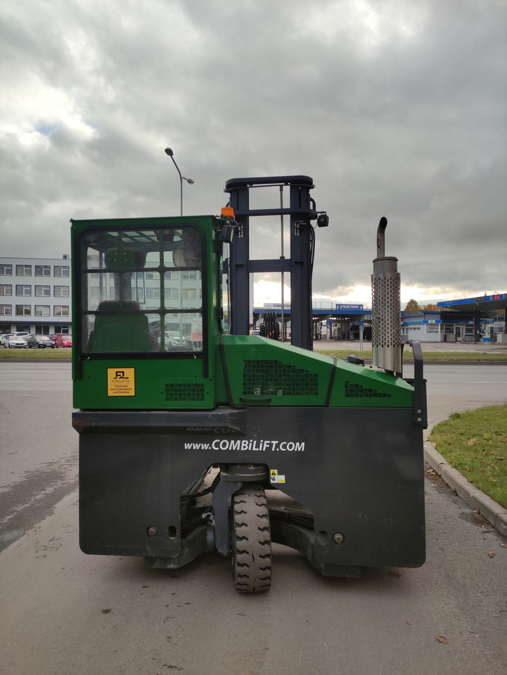 Combilift C4500 - Πετρελαιοκίνητο περονοφόρο: φωτογραφία 3 Combilift C4500 - Πετρελαιοκίνητο περονοφόρο: φωτογραφία 3