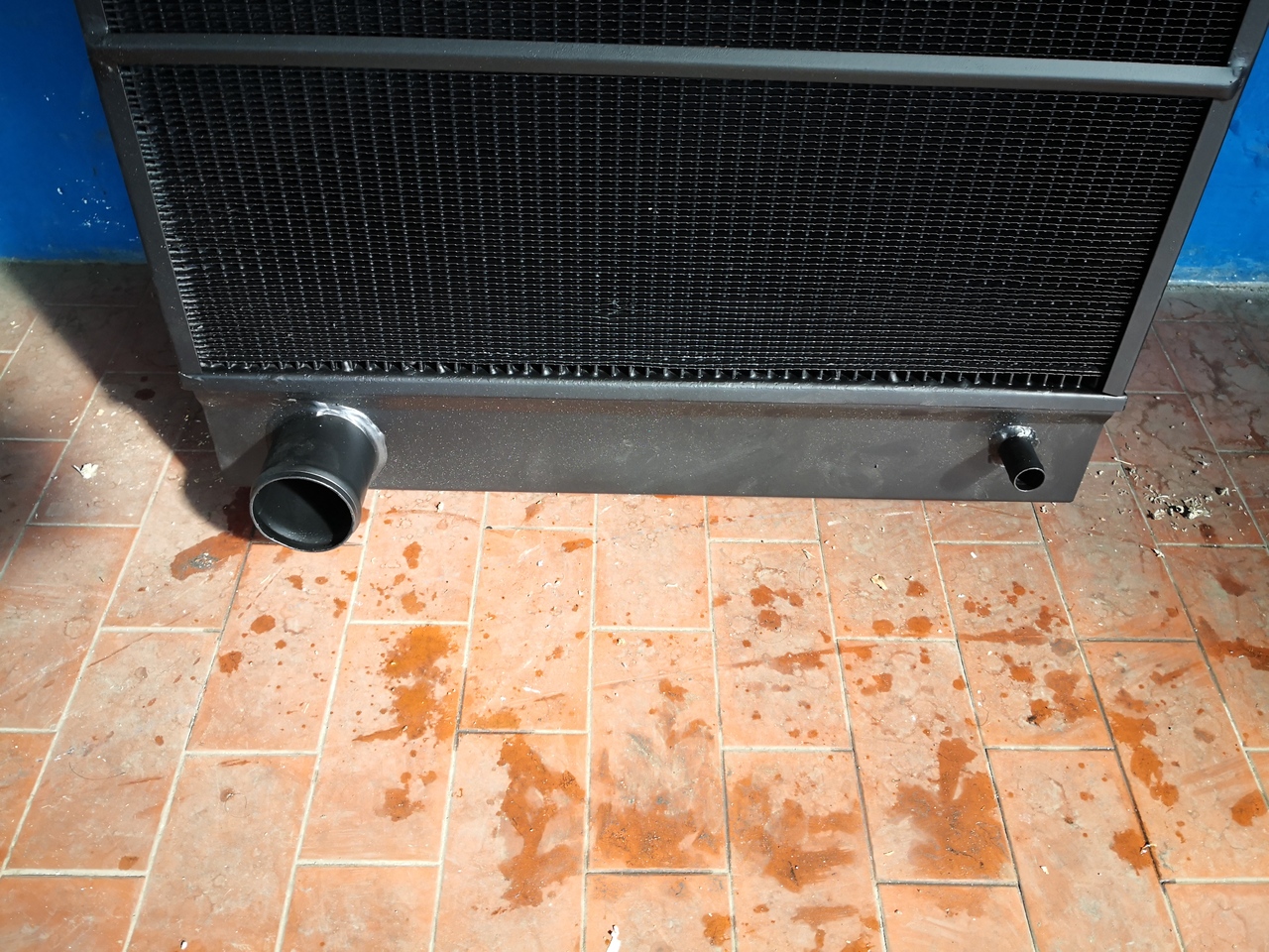 KOMATSU D65EX-15EO D65EX-15E0 D65PX-15E0 D65WX-15E0 - Ψυγείο αυτοκίνητο για Εκσκαφέας: φωτογραφία 5 KOMATSU D65EX-15EO D65EX-15E0 D65PX-15E0 D65WX-15E0 - Ψυγείο αυτοκίνητο για Εκσκαφέας: φωτογραφία 5