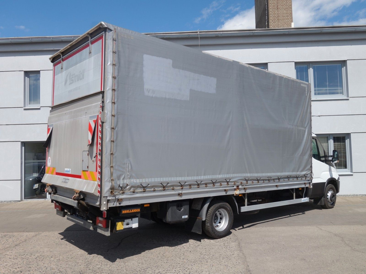 Iveco Daily 70C18 mit LBW - Επαγγελματικό αυτοκίνητο με μουσαμά: φωτογραφία 4 Iveco Daily 70C18 mit LBW - Επαγγελματικό αυτοκίνητο με μουσαμά: φωτογραφία 4