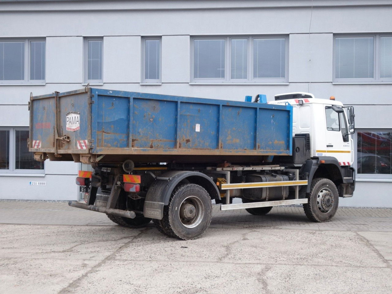 MAN 18.220 4x4 Neue Aufbau 2023 TOP 18.220 4x4 Neue Aufbau 2023 TOP - Φορτηγό μεταφοράς εμπορευματοκιβωτίων/ Κινητό αμάξωμα, Φορτηγό με γερανό: φωτογραφία 5 MAN 18.220 4x4 Neue Aufbau 2023 TOP 18.220 4x4 Neue Aufbau 2023 TOP - Φορτηγό μεταφοράς εμπορευματοκιβωτίων/ Κινητό αμάξωμα, Φορτηγό με γερανό: φωτογραφία 5